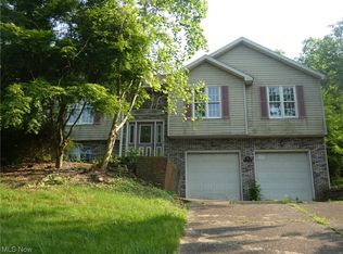 227 Caro Ln, Marietta, OH 45750