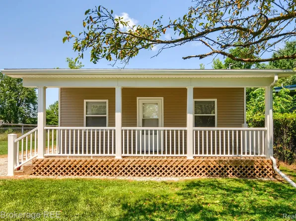 1029 Haven St, Mount Morris, MI 48458