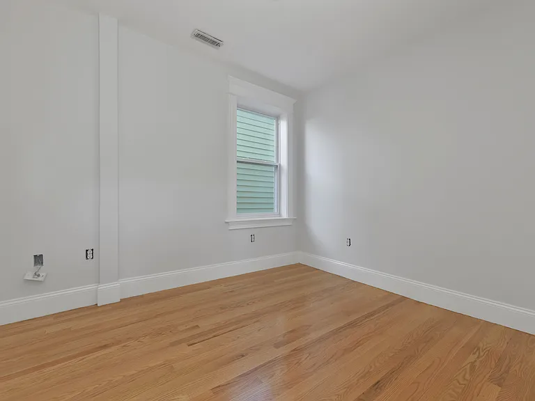 12 Tuckerman St #1 — Photo 5