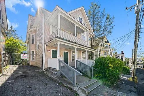 215 Woodlawn Ter #2 Photo 1