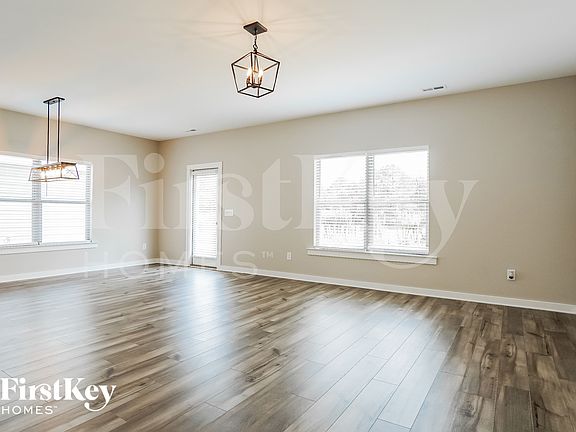 3rd image of 120 County Road 1701 #40