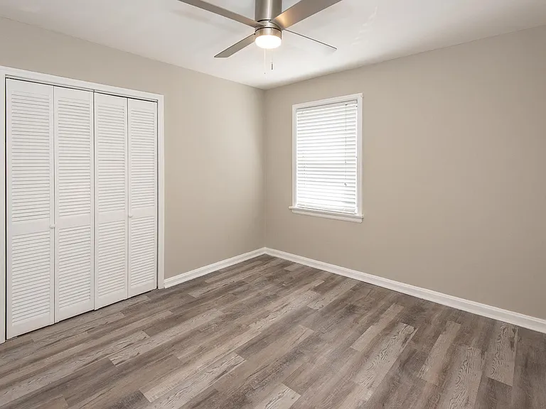 10116 Saint Katherine Ln — Photo 16