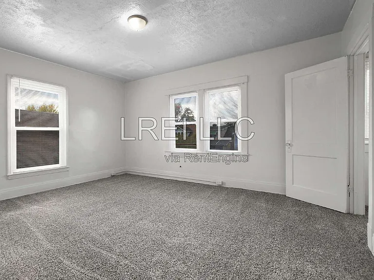 615 S 38th St #2 — Photo 6