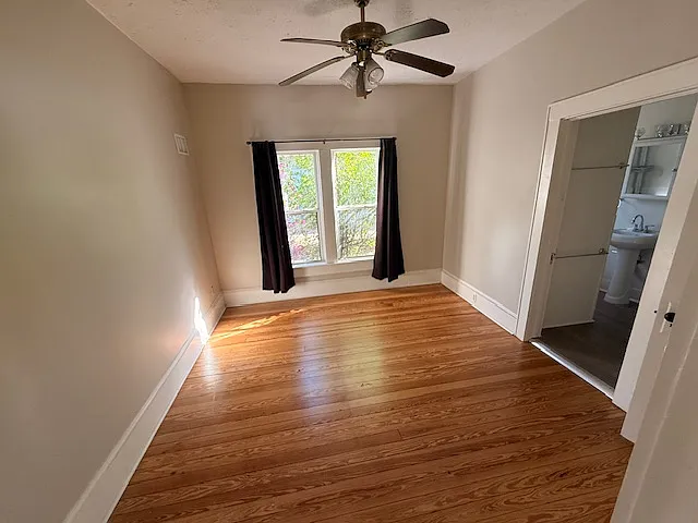 211 N Moss St — Photo 5