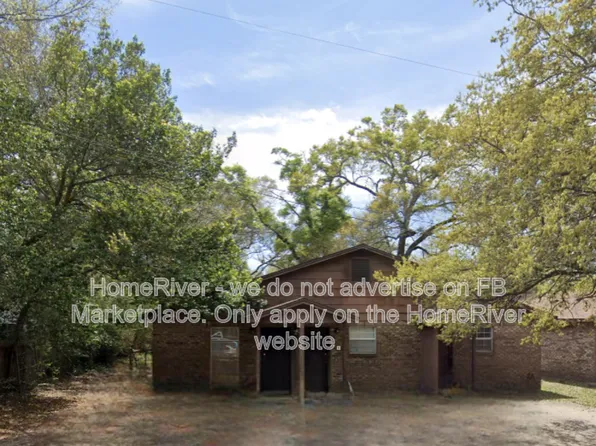 2385 Metzger Dr, Pensacola, FL 32504