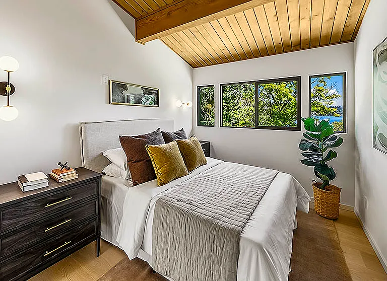 7936 Seward Park Ave S — Photo 32