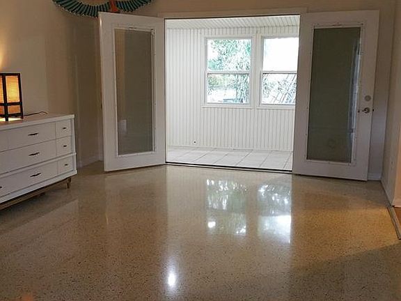 2nd image of 6538 W Hanna Ave