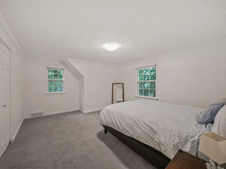 27180 Wellington Rd — Photo 17