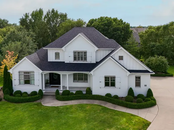 3102 162nd St, Urbandale, IA 50323