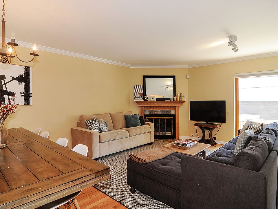 1st image of 2740 N Dayton St #C