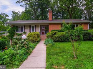 831 Villa Ridge Rd, Falls Church, VA 22046
