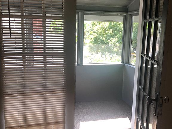 5th image of 1401 E Jefferson St APT 3