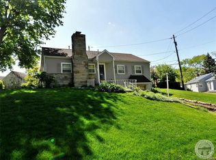 1928 Fairway Dr, Springfield, OH 45504