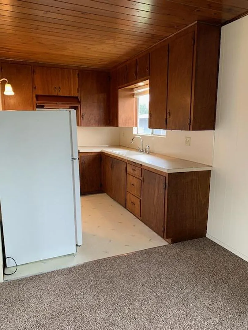 Upgraded Duplex in Eureka! — Photo 4
