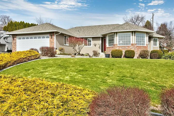100 Amanda Ln photo 1