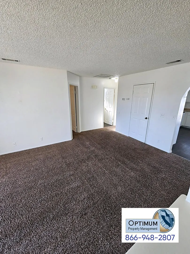 15875 Green Hill Dr. — Photo 4