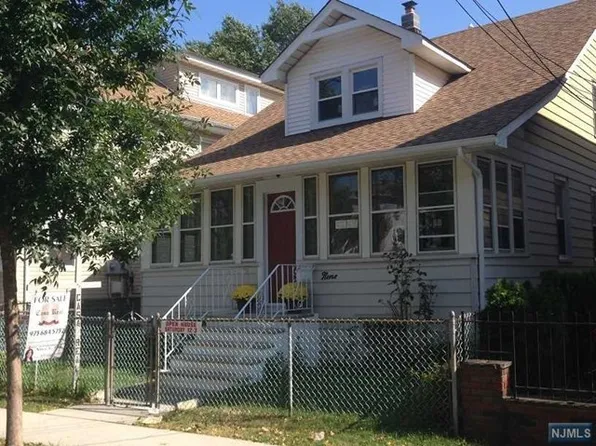 9 Ward St, Clifton, NJ 07011
