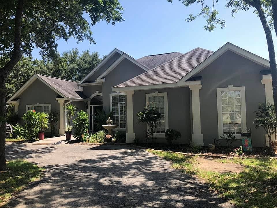 1st image of 1910 Shelby Ln