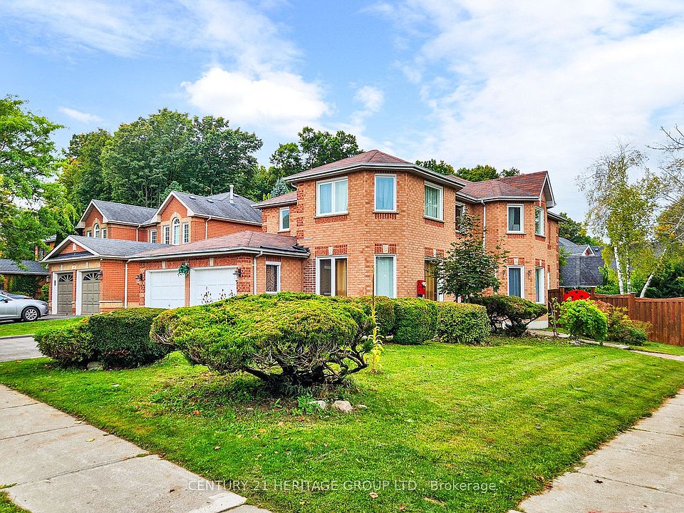 1st image of 98 Charing Cres