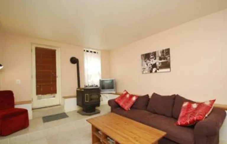28 Symphony Rd #1X — Photo 2