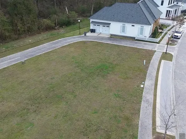 2836/2844 Pointe Marie Dr, Baton Rouge, LA 70820