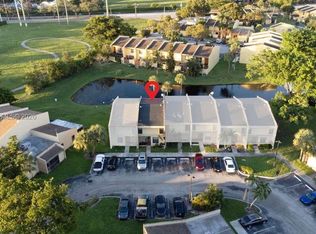 Westview Condo 4, Pembroke Pines, FL 33024