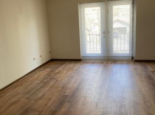 18245 Burnham Ave APT 5, Lansing, IL