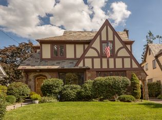 9 Rockridge Rd, Mount Vernon, NY 10552