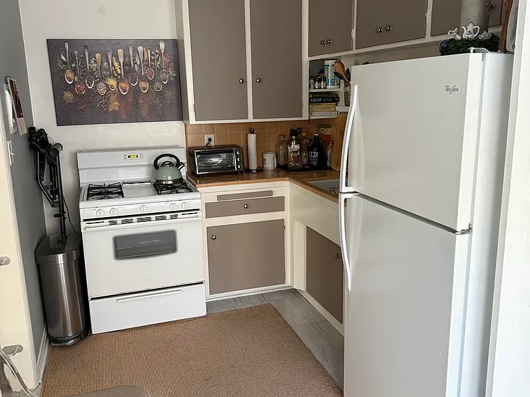 20 Granada Ave #2 — Photo 10
