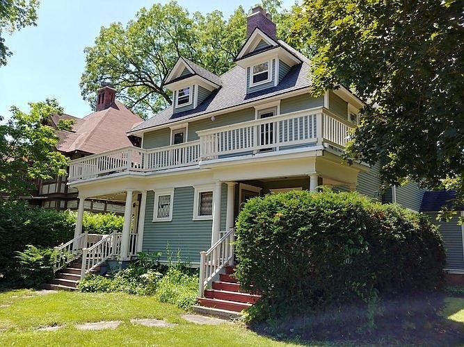 1st image of 431 Douglas Ave #3