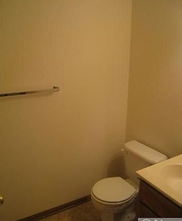 4th image of 1723 Riverwood Dr