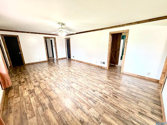 3rd image of 503 Jackson St