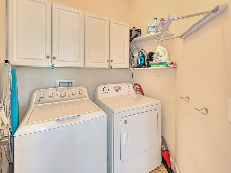 13103 Tom Morris Dr — Photo 45