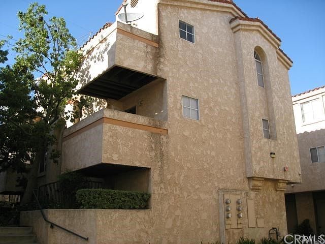 1st image of 8615 Beverly Blvd Unit 18