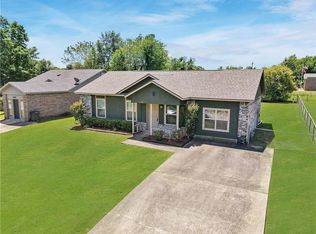 1501 Mitzi Ln, Van Buren, AR 72956
