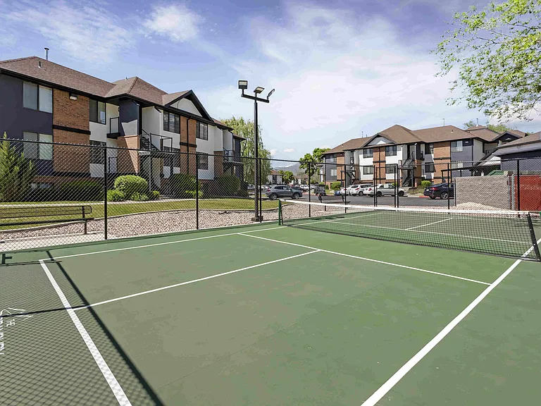 Pickleball/Tennis Court