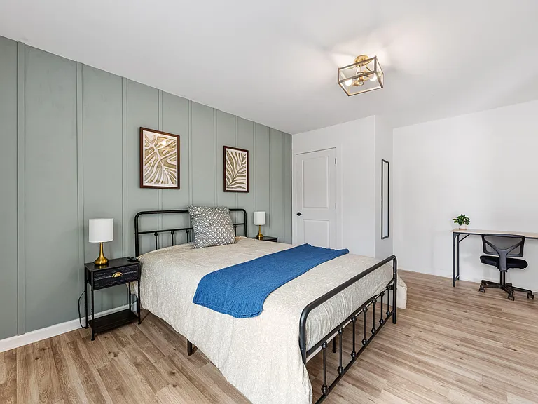 Oakshire Cir — Photo 3
