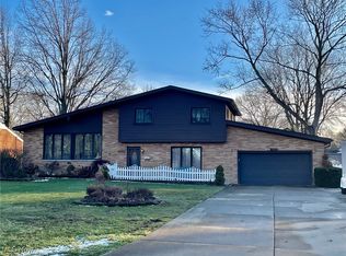 37518 Arlington Dr, Willoughby, OH 44094