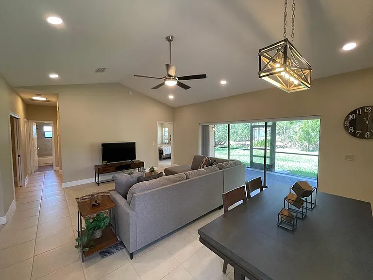 10295 Saint Patrick Ln — Photo 11