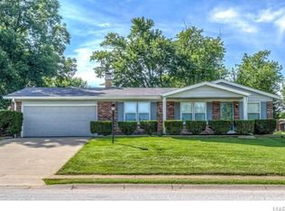 736 Norwich Dr, Saint Charles, MO 63301