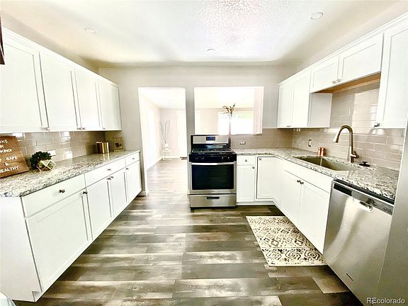 5th image of 2325 S King St