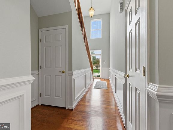 5th image of 372 Cassell Ct #372