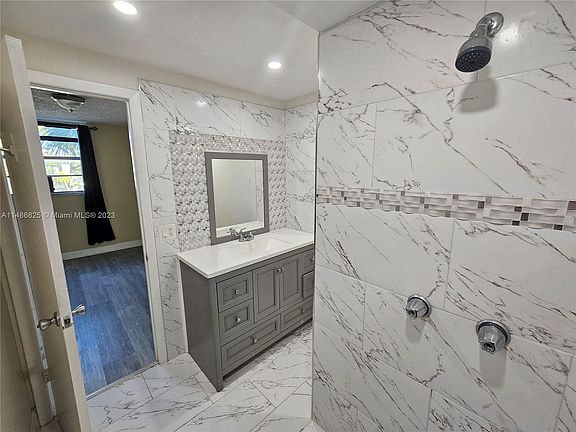 3rd image of 10090 NW 80th Ct APT 1216