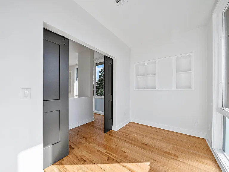 1322 Lafrance St NE #A — Photo 28