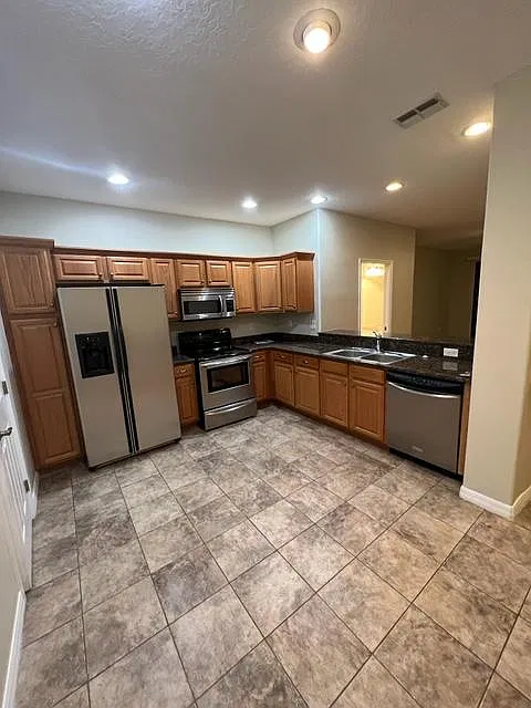 6228 Parkside Meadow Dr — Photo 3