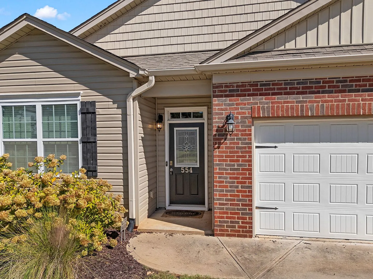 Beautiful 4 bedroom Single-Level Home in Lyman, SC — Photo 3