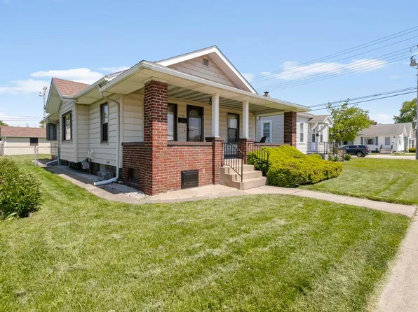 1104 W 8th St, Mishawaka, IN 46544