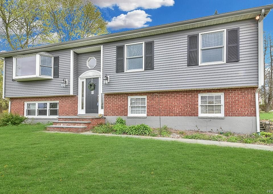 1st image of 99 Lakeview Dr