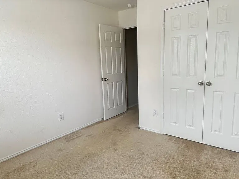 5729 Mirror Ridge Dr — Photo 10