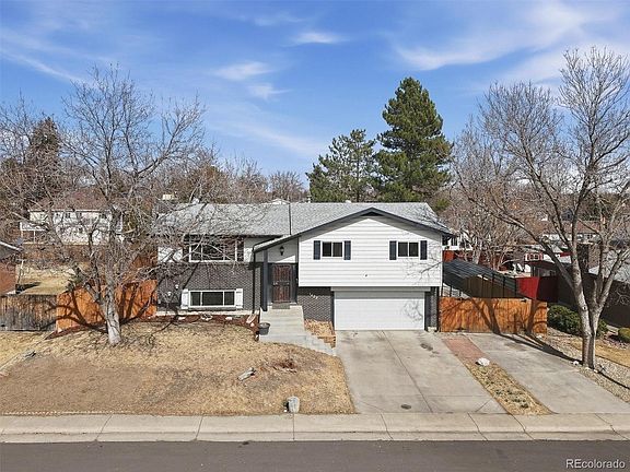 3rd image of 1423 W 100th Place